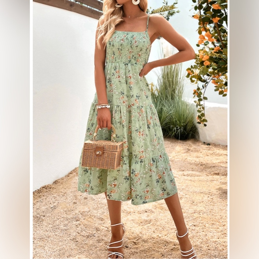 LAST ONE 🔥 Boho Floral Print Ruffle Hem Cami Dress Midi Green